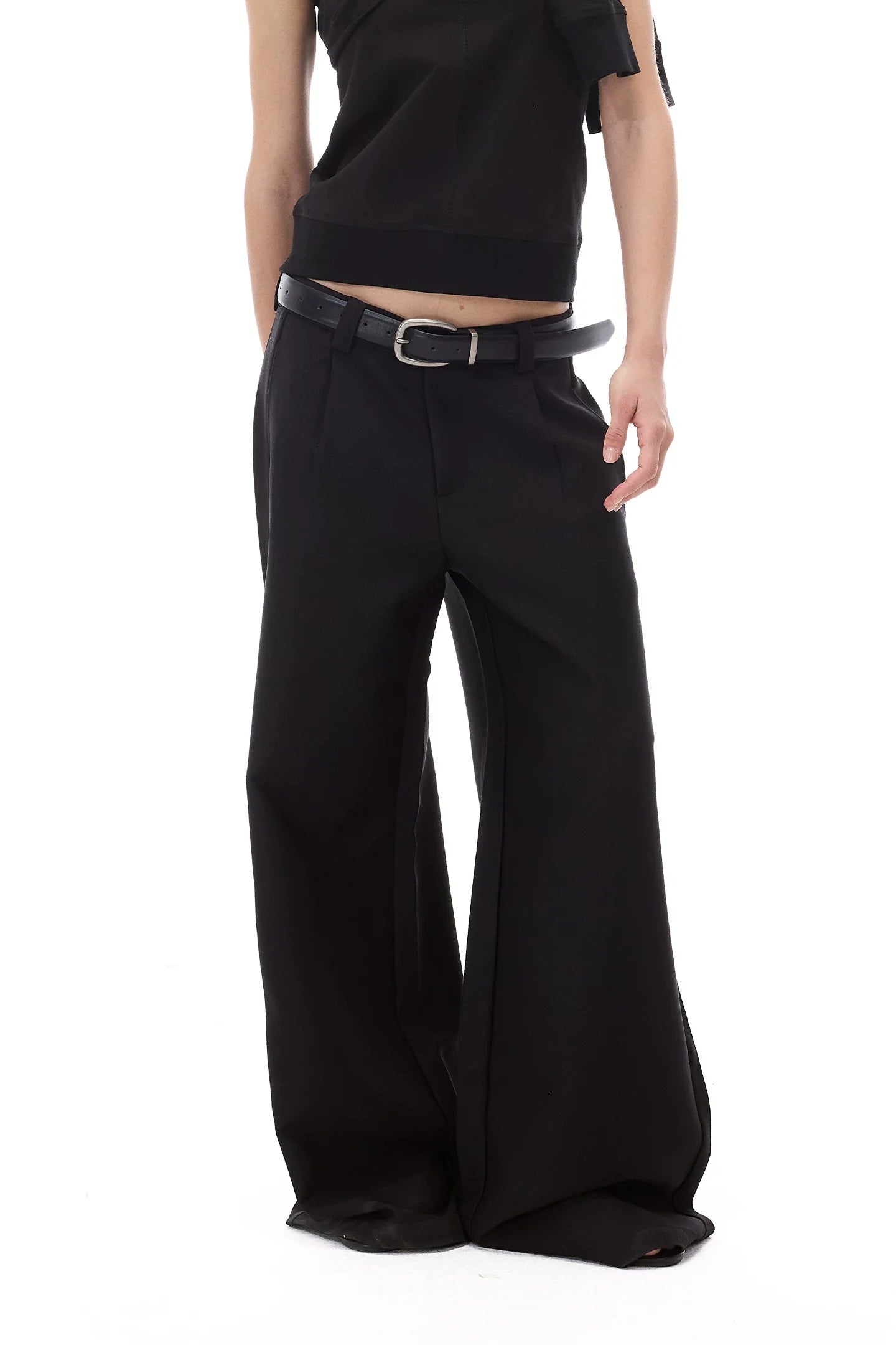 Kybecs| Black Pleated Wide-Leg Trousers for Women – Low-Waist Loose Casual Pants with Dark Pattern Design